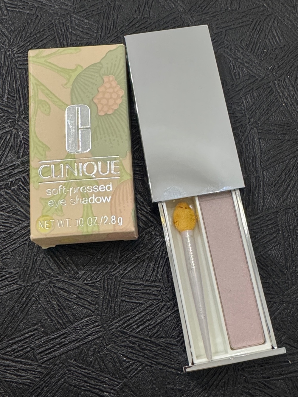 Clinique Soft-Pressed Eyeshadow - 09 Seashell Pink Shade New Old Stock